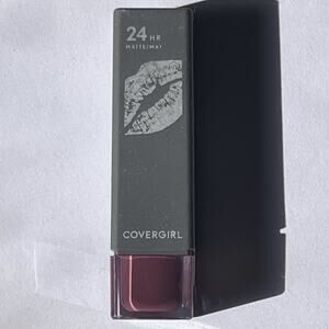 Covergirl Exhibitionist 24hr Ultra Matte Lipstick 620 Risky Business Deep Mauve